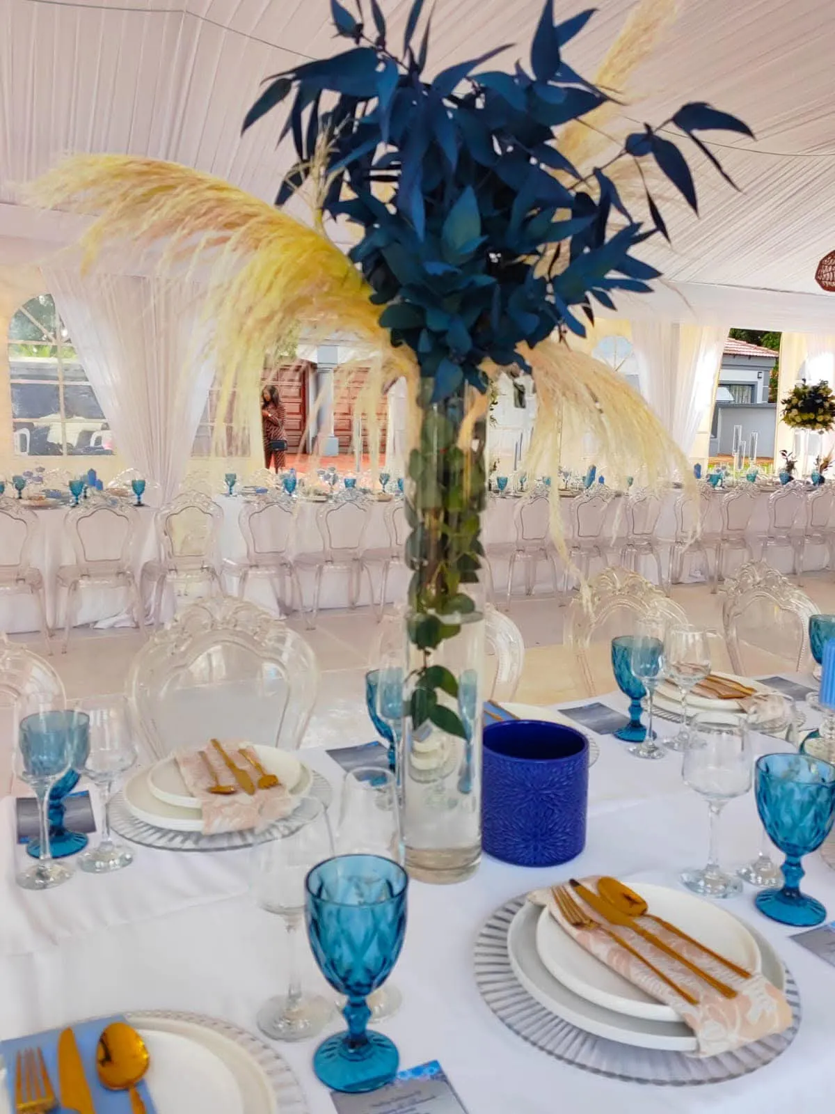 Long Centerpieces - Fresh Flowers for hire in Nairobi - photo 4